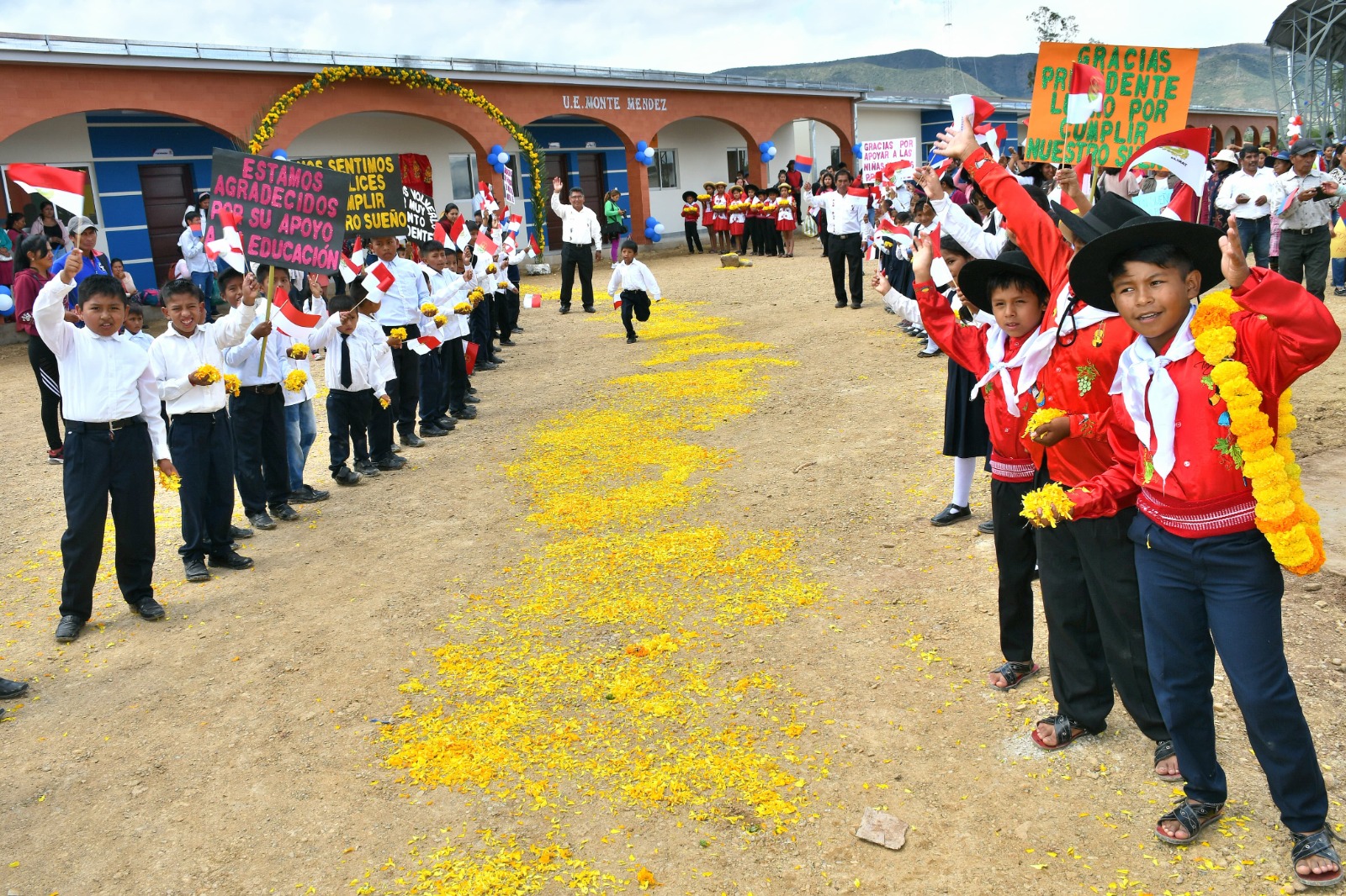 Gobierno Nacional materializa mejores condiciones para niñas y niños tarijeños con la entrega de moderna unidad educativa en San Lorenzo