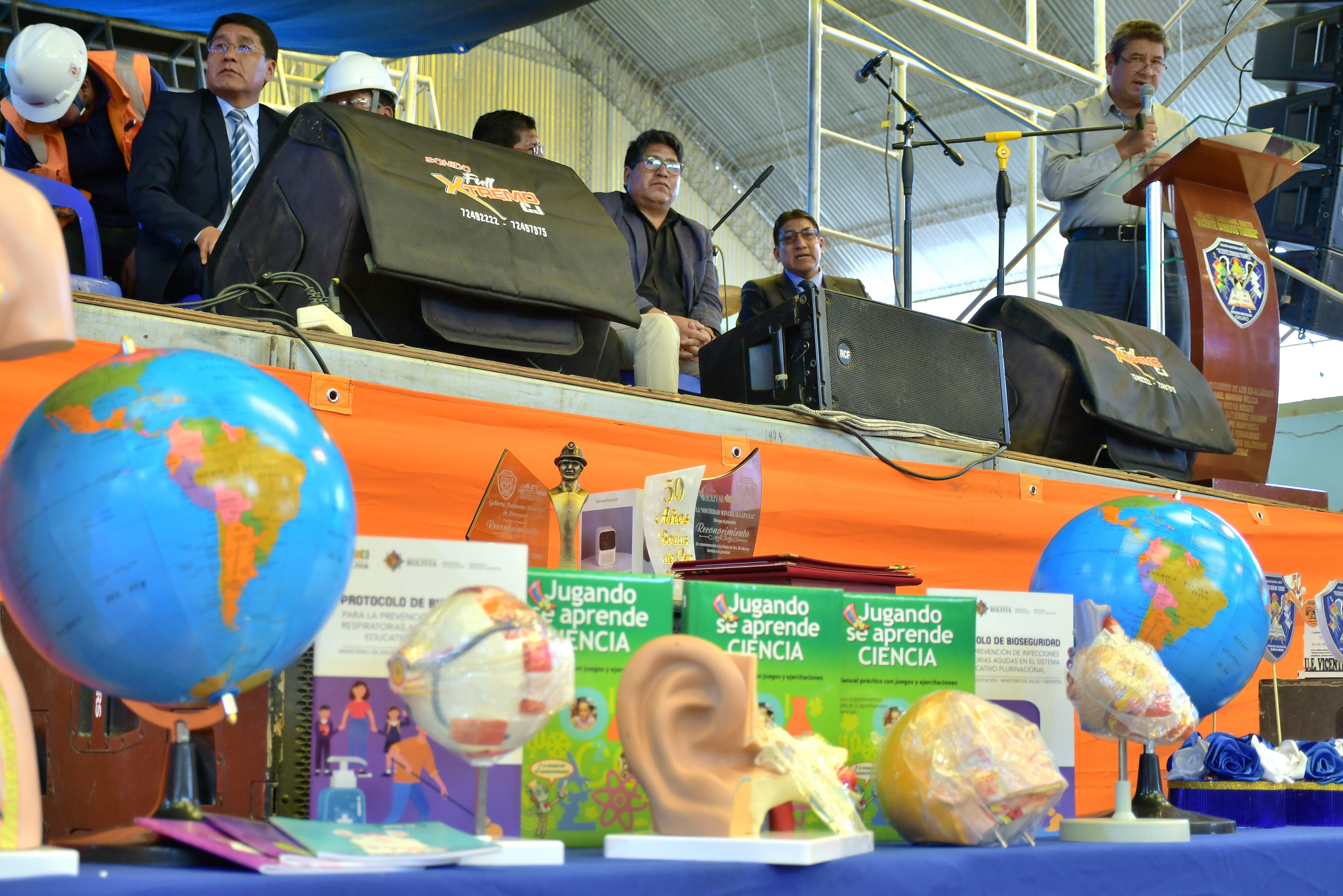 Educación conmemora los 50 años de creación de la Unidad Educativa Vicente Donoso Torres