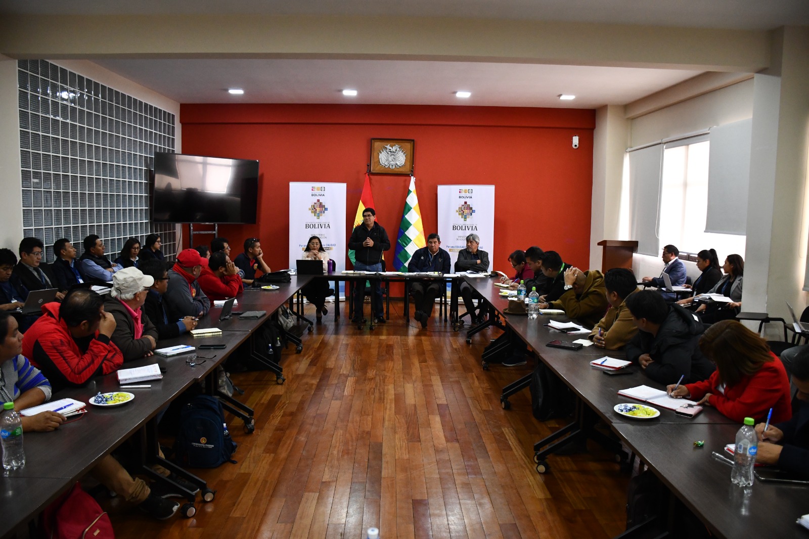 Educación informa avance en el pliego petitorio del magisterio urbano y ratifica predisposición de seguir dialogando