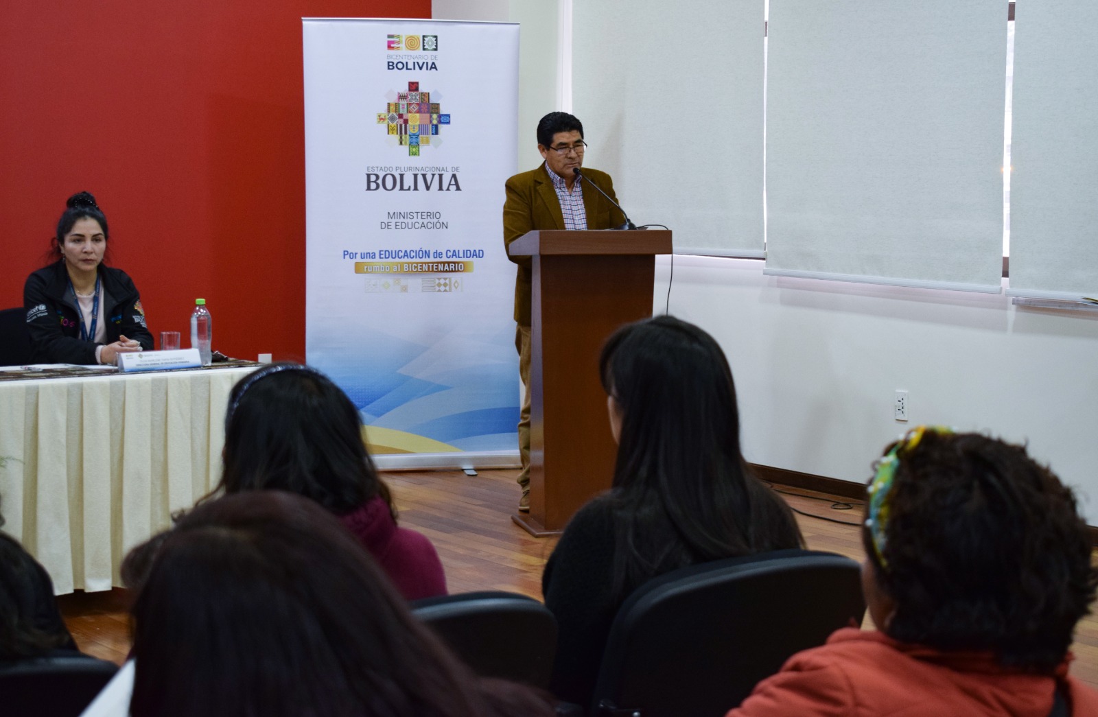 Encuentro nacional de directivos: Ministerio de Educación socializa lineamientos de trabajo de institutos y escuelas bolivianas interculturales