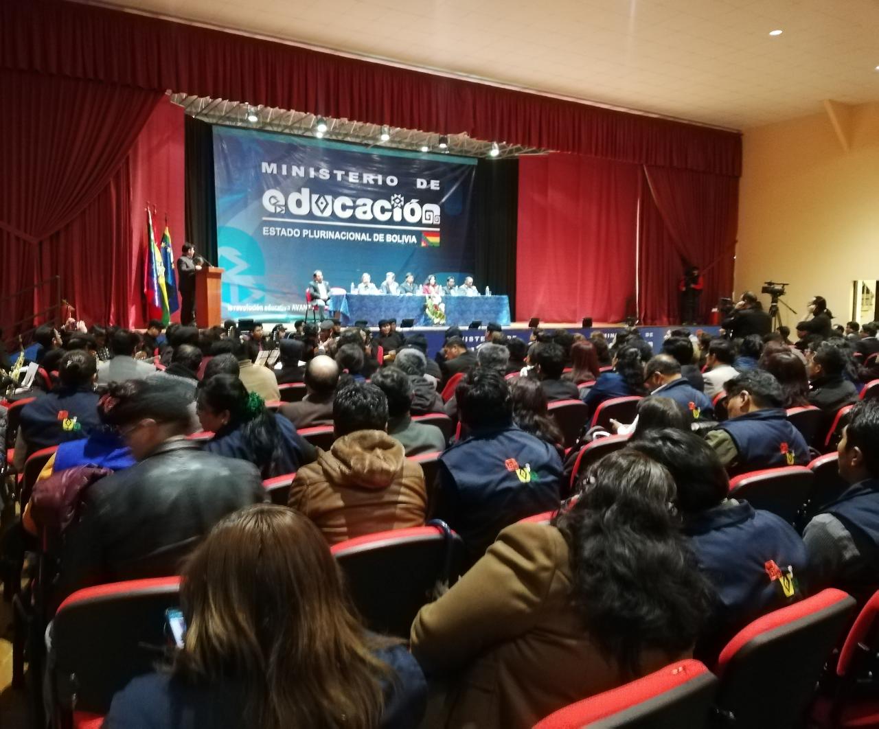 Educación reconoce actores del Sistema Educativo que apostaron por PROFOCOM