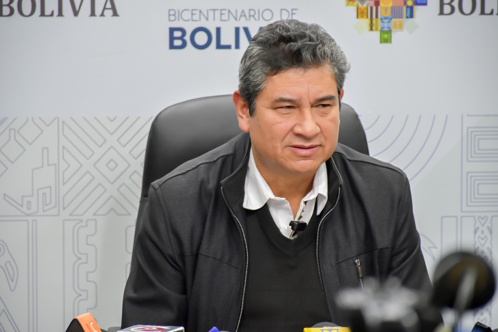 Viceministro Manuel Tejerina informa sobre el inicio del descanso pedagógico en ocho departamentos y refuerza llamado a la vacunación infantil