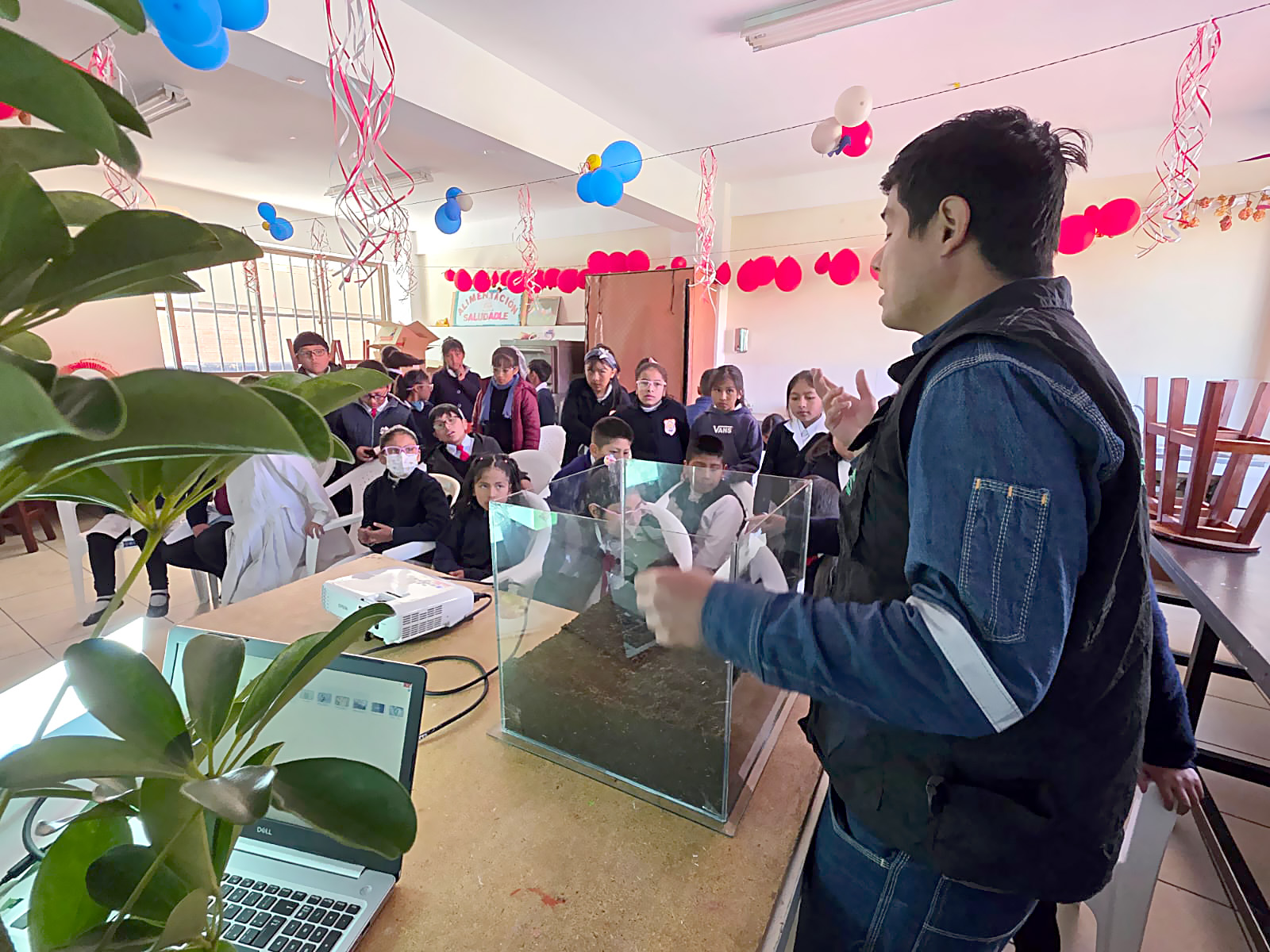 Ministerio de Educación y FONABOSQUE impulsan talleres de sensibilización ambiental en La Paz y El Alto