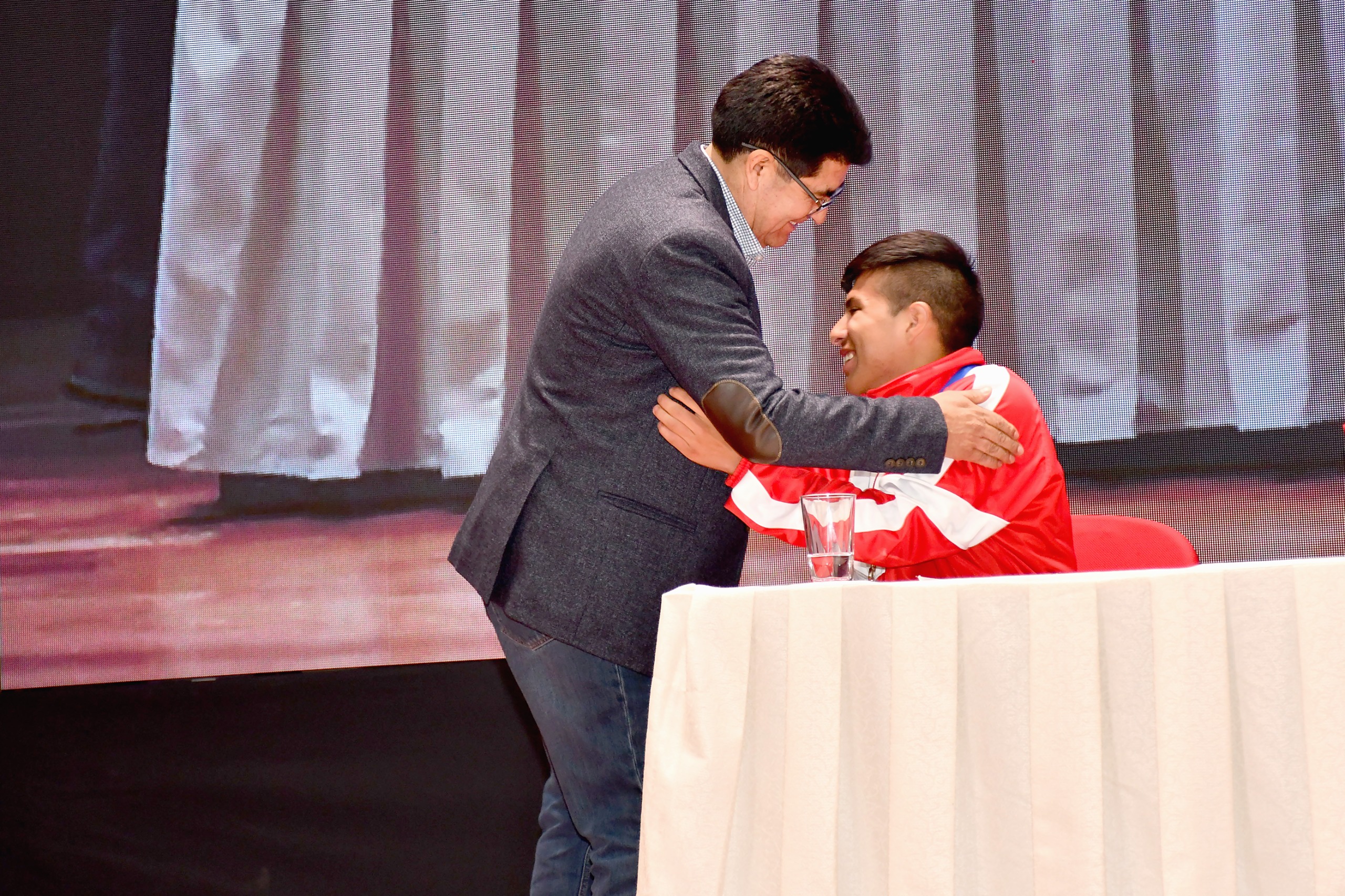 Ministro de Educación inaugura 4° Encuentro Nacional “Descubriendo Talentos” para destacar habilidades excepcionales de estudiantes