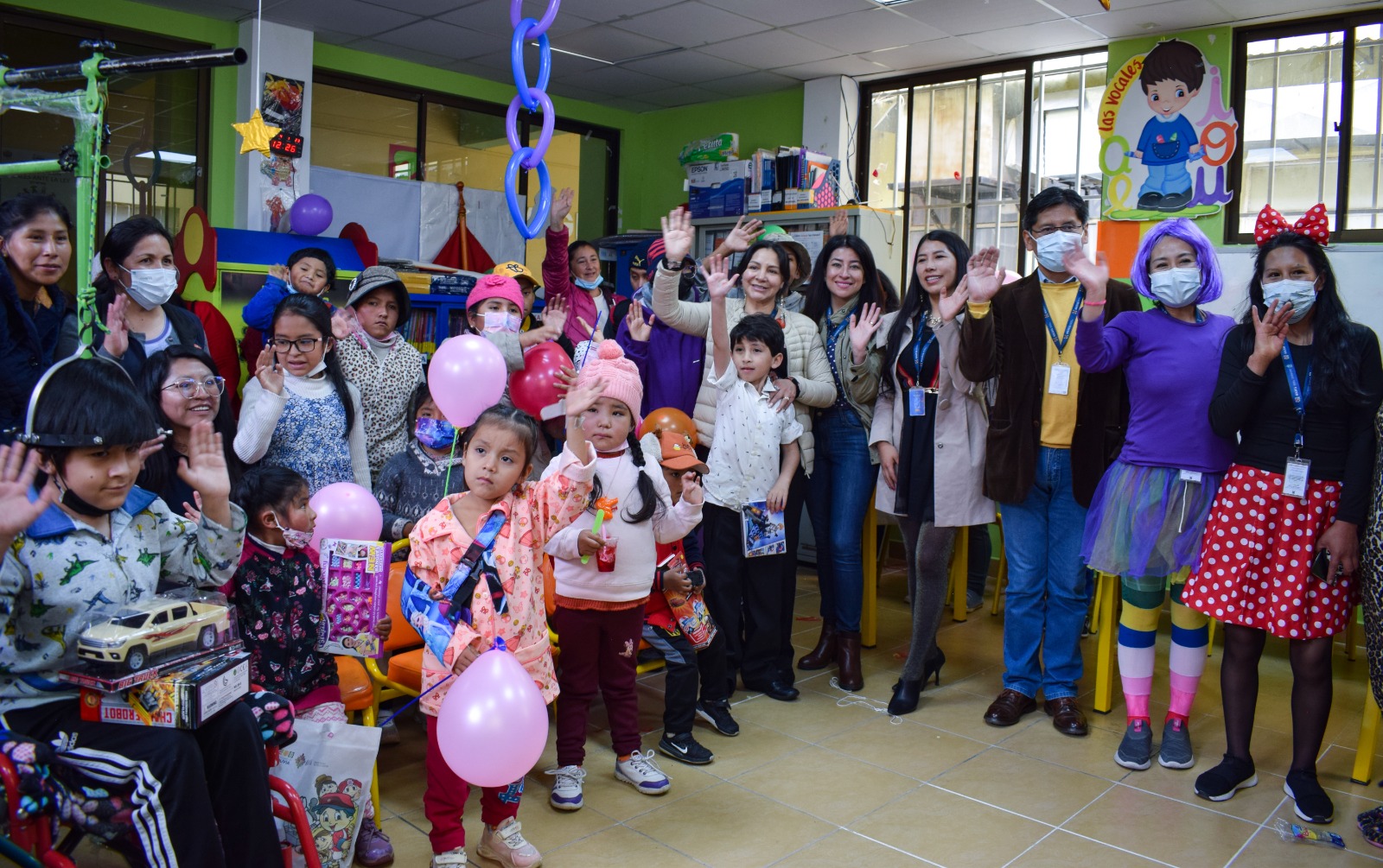 Niñas, niños y jóvenes estudiantes del CAIP – AH son agasajados por el Día de la Niña y del Niño
